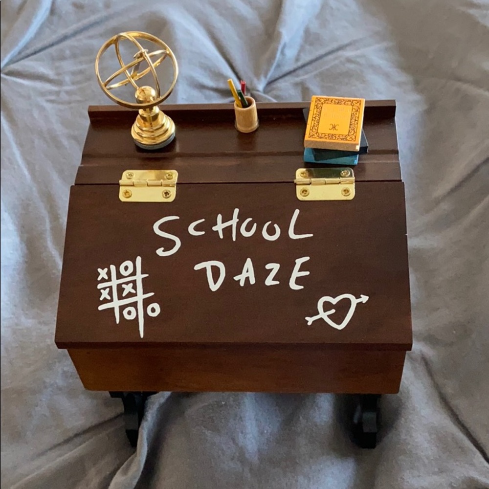 Musical desk decor